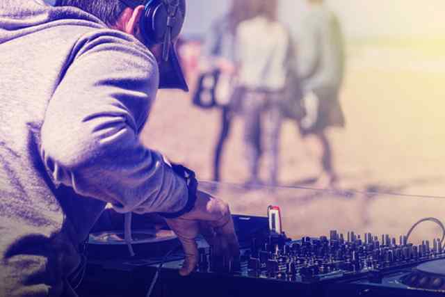 https://blackan.com/home/wp-content/uploads/2017/06/inner_fest_event_01.jpg